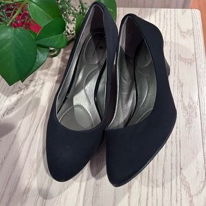 Bandolino wedge